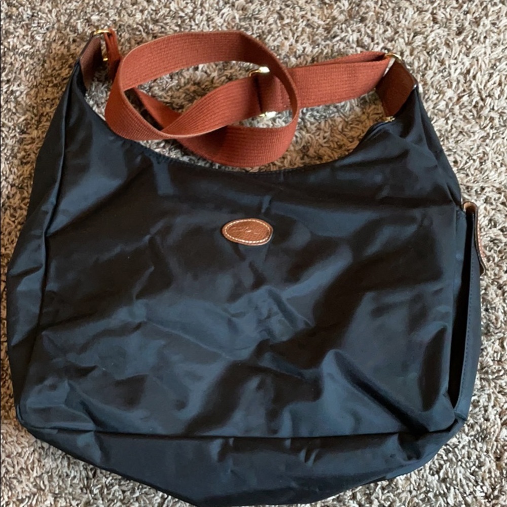 Black longchamp messenger bag